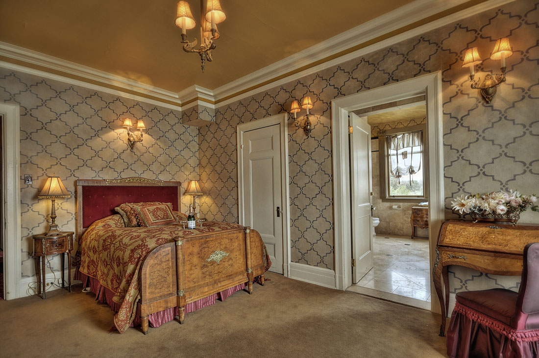 The Beethoven Suite at the Grand Island Mansion