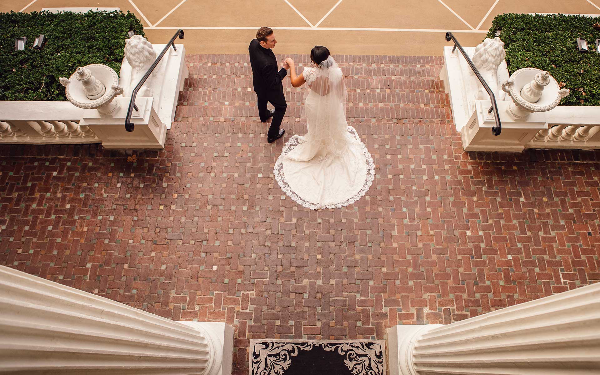 Weddings at the Grand Island Mansion