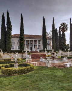 Grand Island Mansion Fountain and Grounds